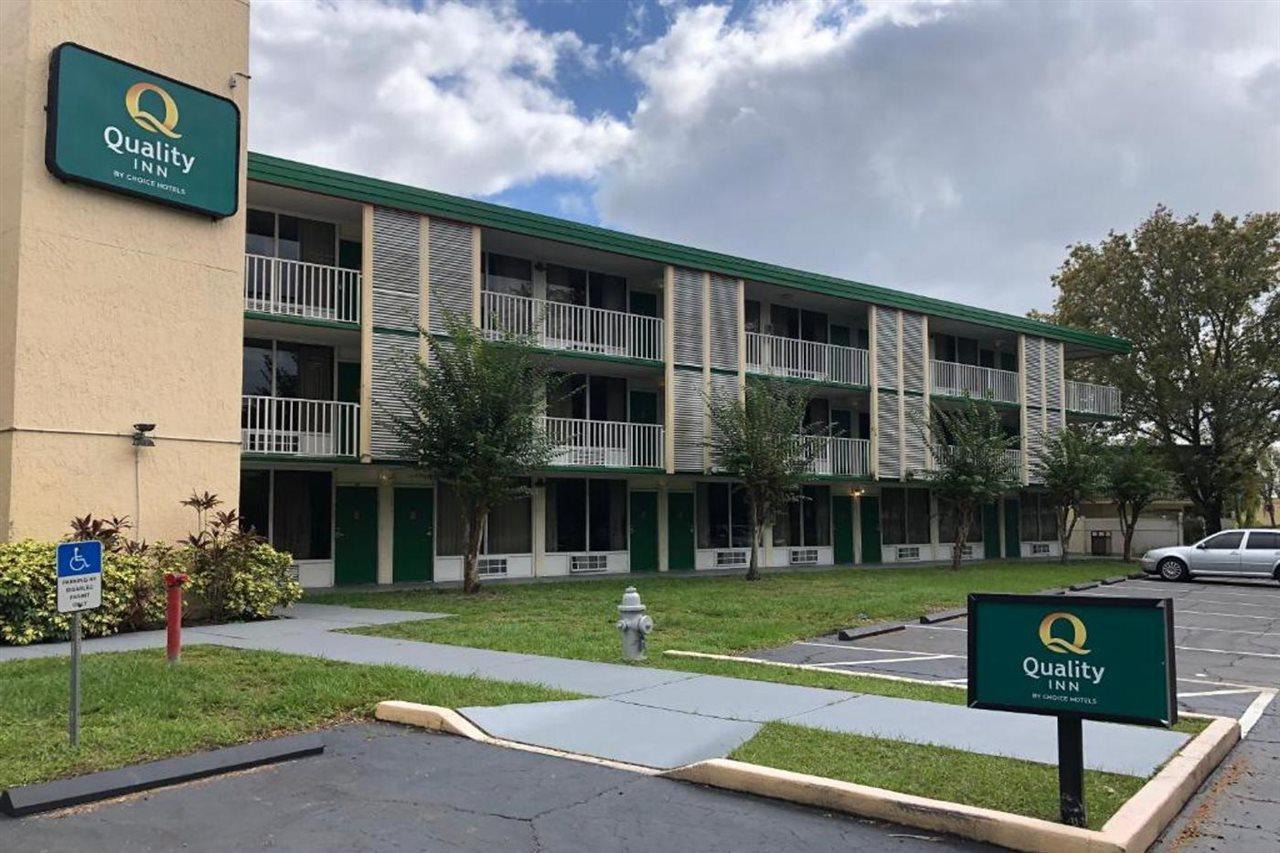 Quality Inn Orlando Exterior photo